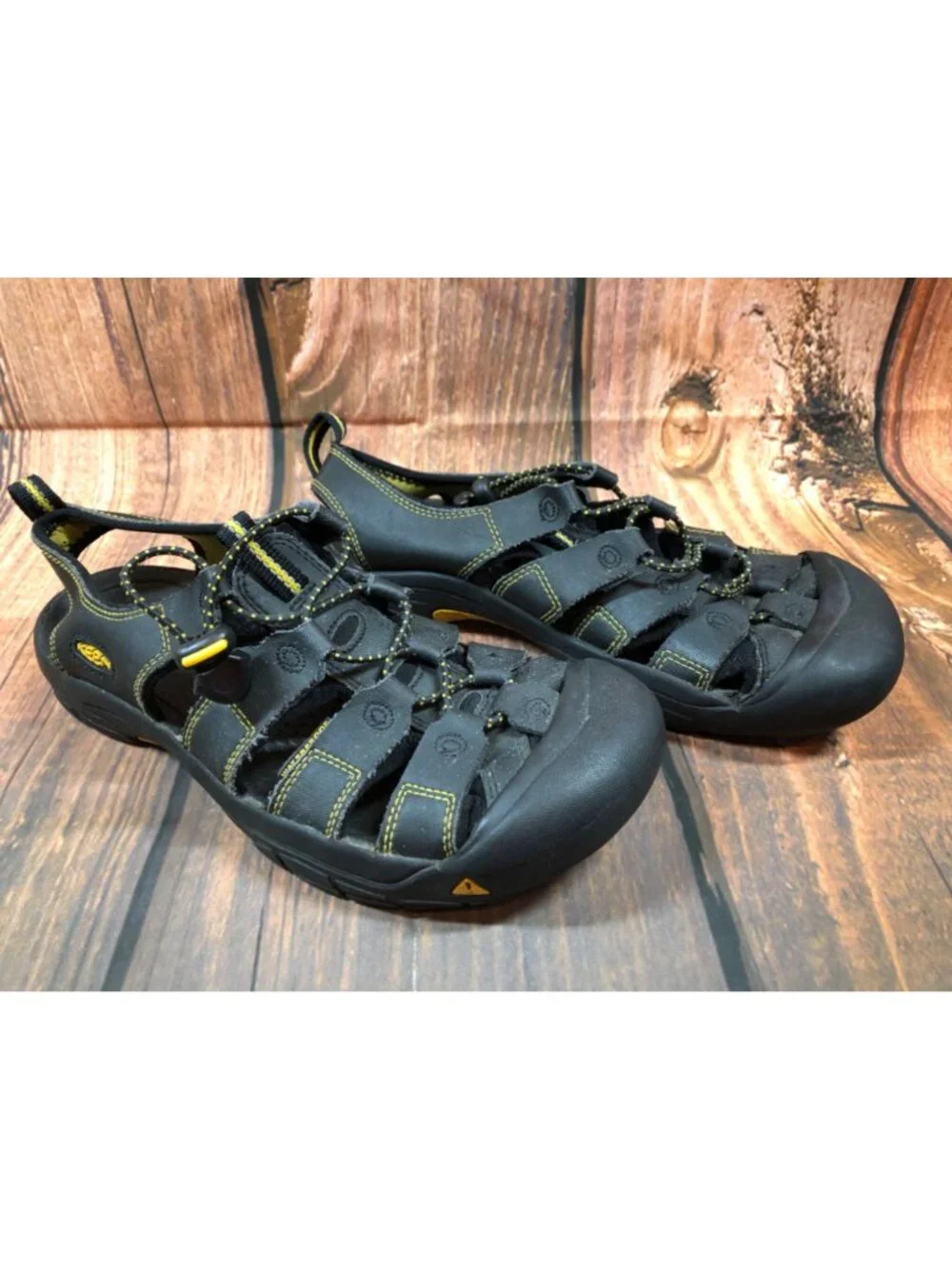 KEEN Big Boys 6 / 38.5 Newport Black Yellow Waterproof Sport Sandals
